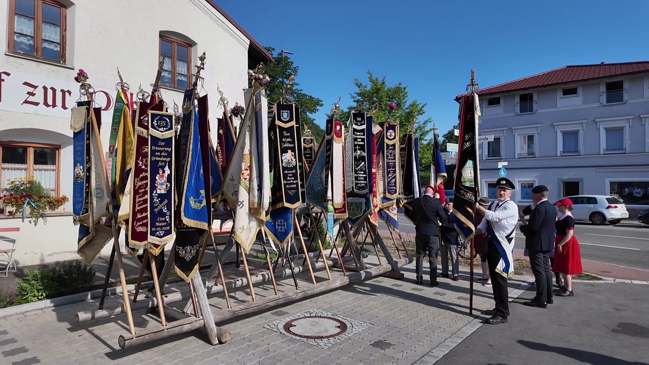 Fahnenständer Marktplatz vlcsnap 2026 08 15 06h36m04s345